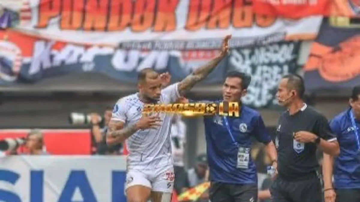 Arema FC Siapkan Strategi Baru di Bursa Transfer 2026/2027: 10 Pemain Asing Jadi Target