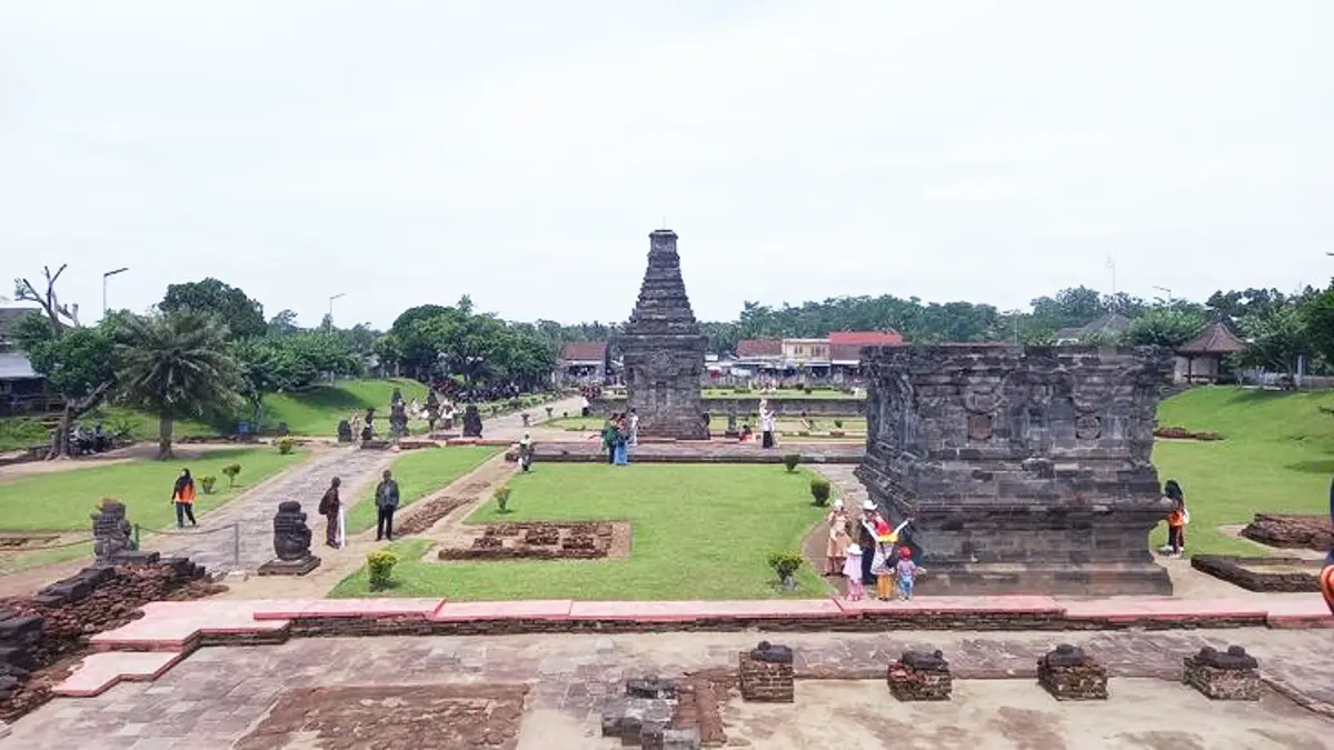 Asal Usul Candi Penataran: Legasi Spiritual dan Kearifan Lokal di Tengah Ancaman Gunung Kelud