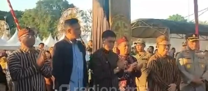 Bazar Blitar Djadoel 2026 Resmi Dibuka: Wali Kota Targetkan Perputaran Uang Mencapai Rp1 Miliar
