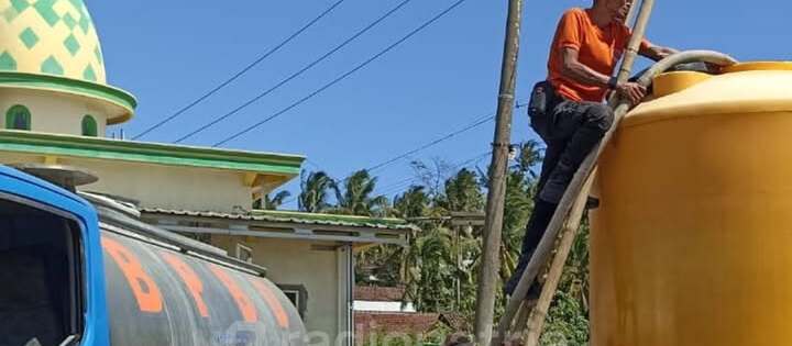 BPBD Kabupaten Blitar Salurkan Air Bersih untuk Atasi Dampak Kekeringan