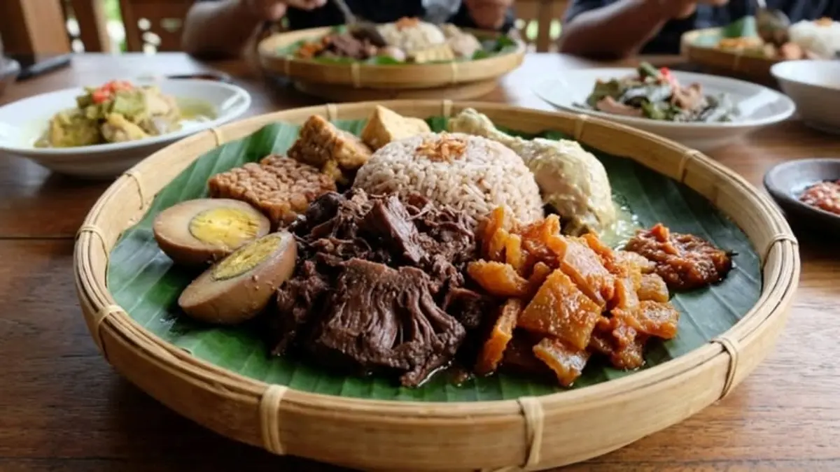 Gudeg Yu Djum: Kuliner Legendaris Yogyakarta yang Dikenang oleh Masyarakat Blitar