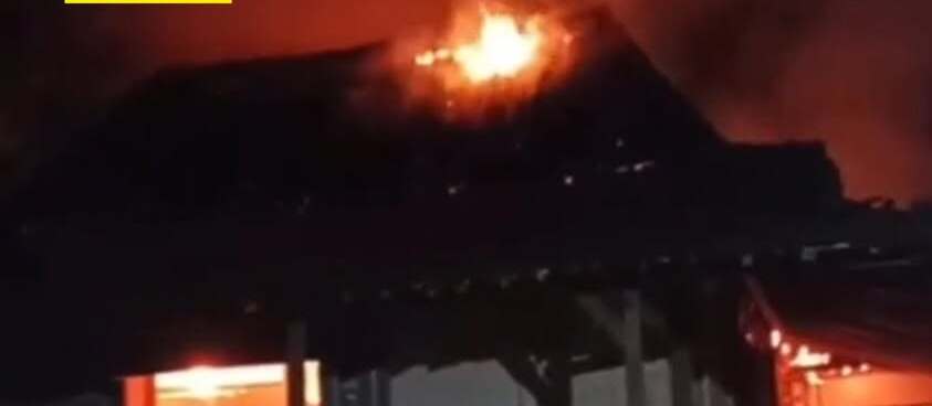 Kebakaran Ludes Melahap Rumah di Kesamben, Pemilik Selamat
