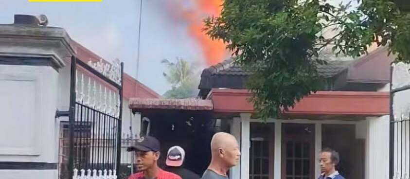 Kebakaran Rumah di Nangkan, Wlingi Diduga Akibat Korsleting Listrik