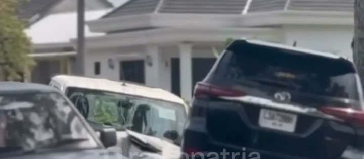 Kecelakaan Tabrakan di Blitar: Toyota Fortuner Bertabrakan dengan Mobil Pikap Koperasi Desa Merah Putih