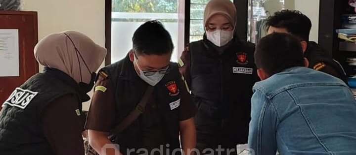 Kejaksaan Negeri Tulungagung Periksa Mantan Bupati Maryoto Birowo Terkait Dugaan Korupsi Pengadaan Tanah
