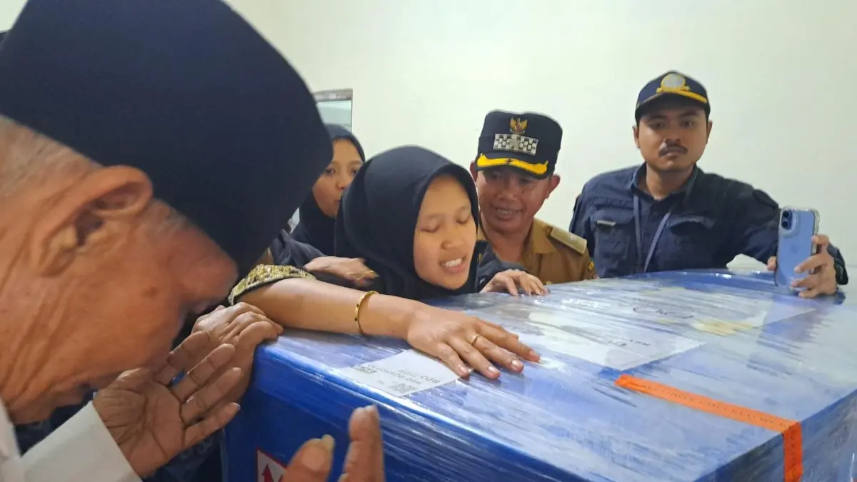 Keluarga Korban KM Virgo Asal Blitar Menerima Santunan, Pencarian Kakak Almarhum Masih Berlanjut