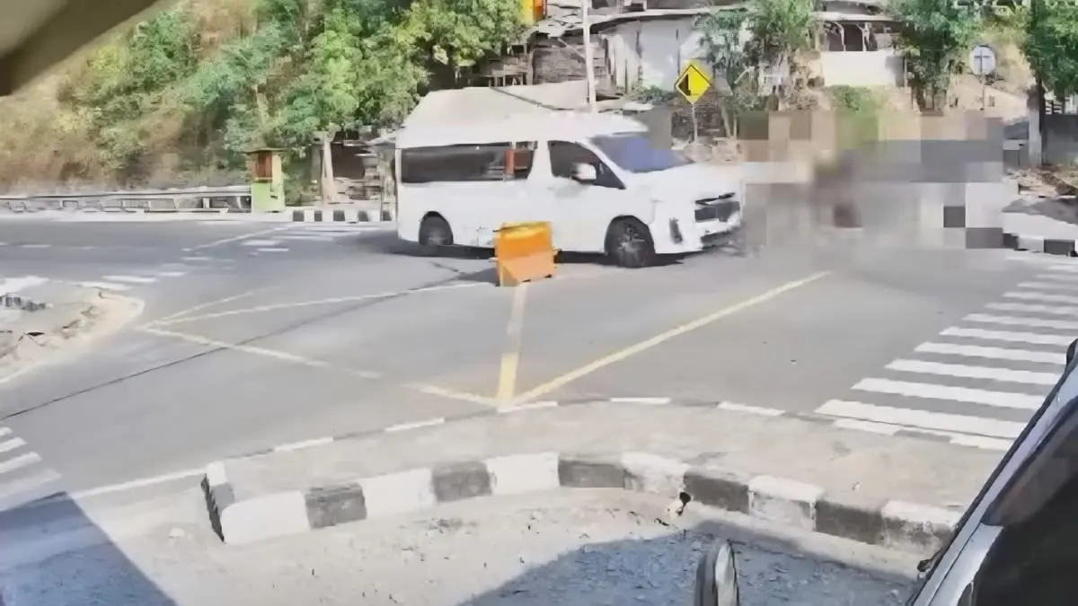 Keselamatan Lalu Lintas di Simpang Empat JLS Tambakrejo: Dua Kecelakaan Terjadi dalam Sepekan