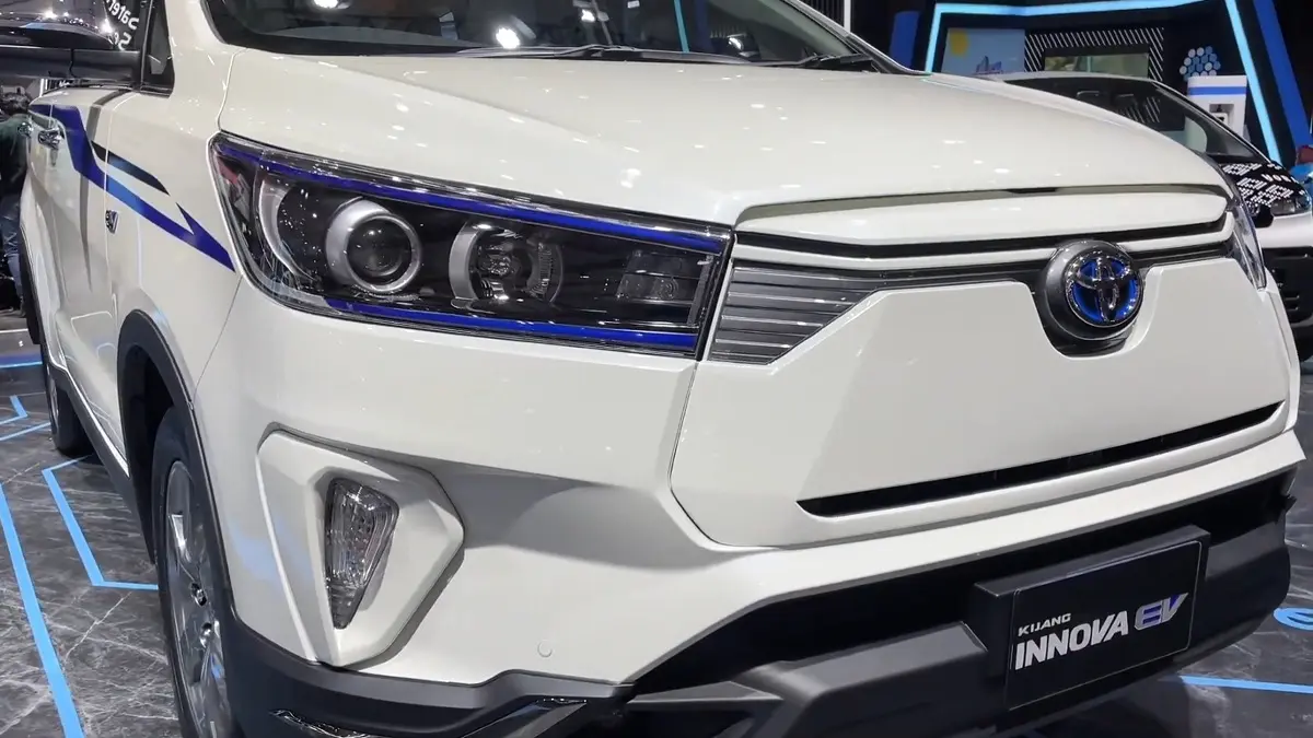 Kijang Innova EV: Mobil Listrik Inovatif dengan Desain Memikat untuk Masyarakat Blitar