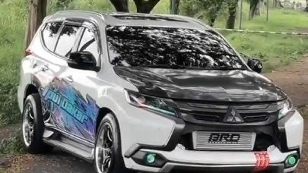 Kreativitas Modifikasi Mobil di Blitar: Dari VW Kodok Retro Hingga Tesla Berpelek Ring 21