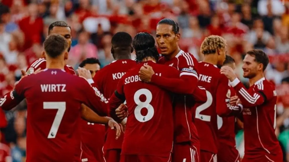 Liverpool Siapkan Revolusi Tim: Perburuan Bek Kanan dan Nasib Curtis Jones Jadi Sorotan