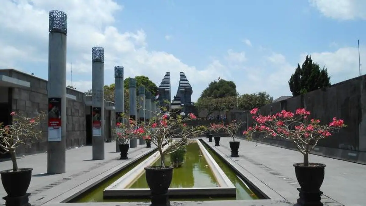 Makam Bung Karno Blitar: Destinasi Sejarah yang Selalu Ramai dan Penuh Koleksi Berharga