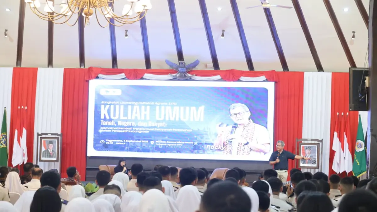 Makna Mendalam Tanah: Pembicaraan Rocky Gerung untuk Generasi Pertanahan di Blitar