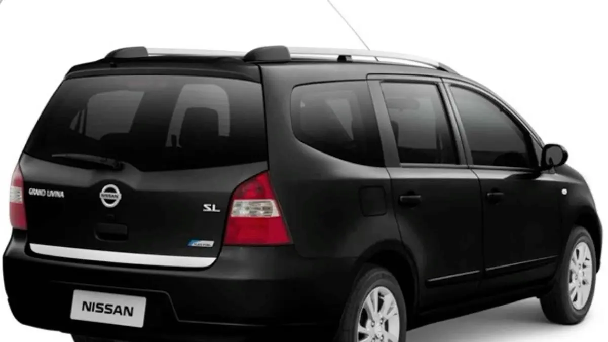 Menemukan Kenyamanan di Jalanan Blitar: Nissan Grand Livina Bekas Mulai Rp60 Jutaan