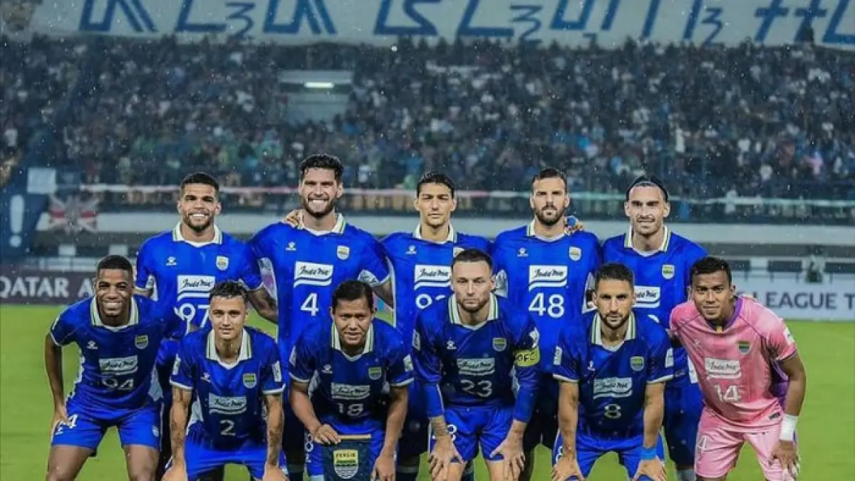 Mengenal Persib Bandung: Dari BIVB ke Raja Liga 1 dan Warisan Sejarah