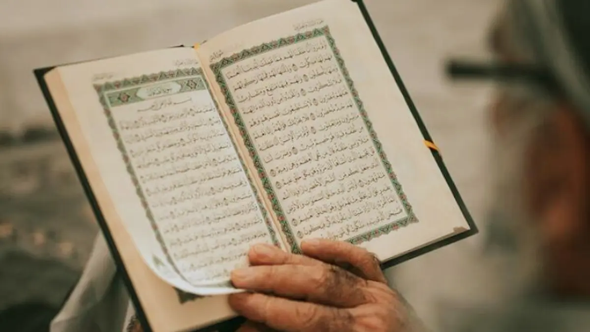 Menggali Keutamaan Membaca Al-Qur’an: Panduan Menuju Kesuksesan Spiritual Menurut Ustaz Adi Hidayat