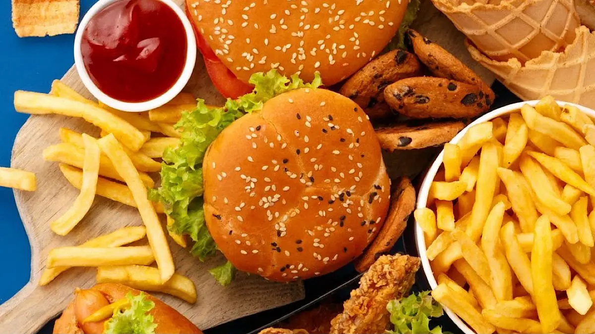 Mengungkap Ketagihan Junk Food: Lebih dari Sekadar Rasa, Ada Peran Otak