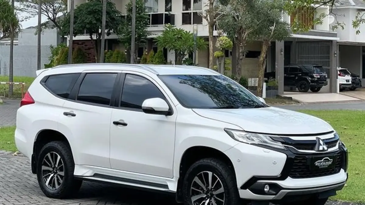Mobil Keluarga Irit BBM Terfavorit di Blitar: Solusi Cerdas untuk Keluarga Modern