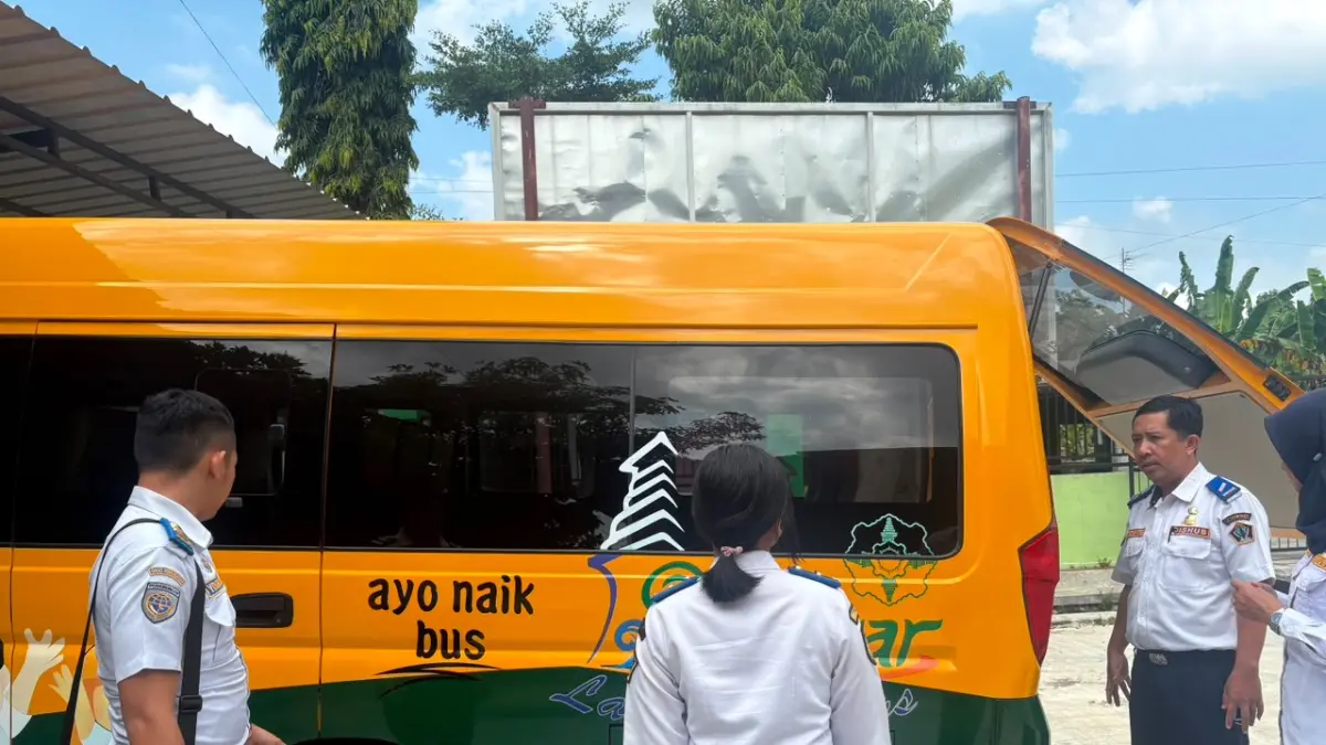Optimalisasi Operasional Bus Sekolah Gratis di Kabupaten Blitar Sesuai Kalender Pendidikan