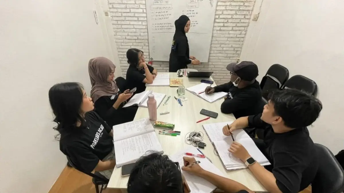 Parelabs Academy: Inovasi Pendidikan Anak Muda Blitar Membangun Masa Depan di Kampung Inggris