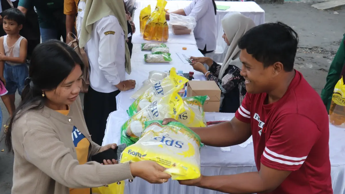 Pasar Murah Blitar: Warga Antusias Dapatkan Sembako Berkualitas dengan Harga Terjangkau