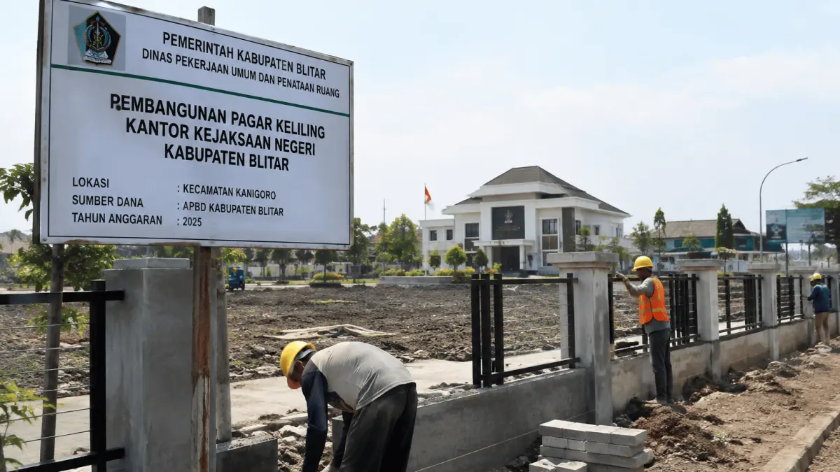 Pembangunan Kantor Kejari Blitar Resmi Dimulai, Fokus Pada Pagar Keliling