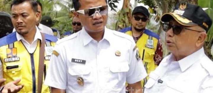 Pemkab Blitar Tegaskan Pembangunan Jembatan Bakung dan Pengerjaan Hotmix Jalan Sutojayan Tepat Waktu