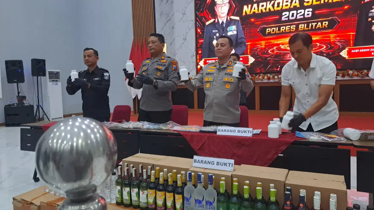 Pengungkapan Kasus Narkoba di Blitar: IRT Residivis Kembali Ditangkap dalam Operasi Semeru 2026