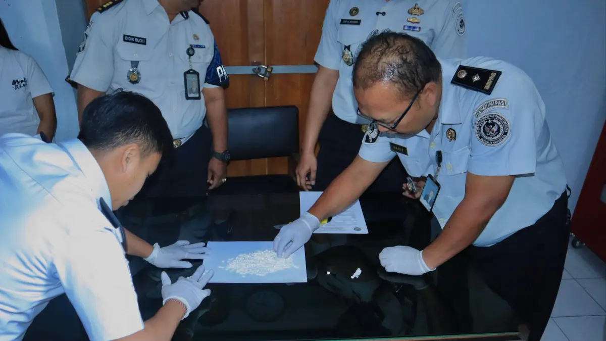 Pengunjung Lapas Blitar Berusaha Selundupkan 600 Pil Dobel L, Modus Ekstrem Terungkap