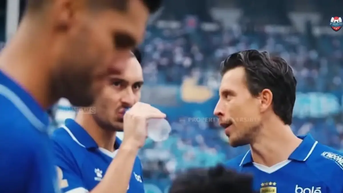 Persib Bandung Mengguncang Bursa Transfer: Sandy Walsh Resmi Bergabung!
