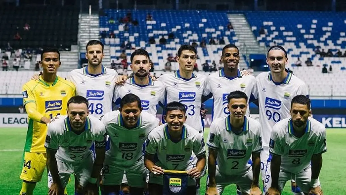 Persib Bandung Sambut Dua Pemain Baru: Luca Menalo dan Musa Sidibe, Langkah Strategis untuk Musim Liga 1 2026/2027
