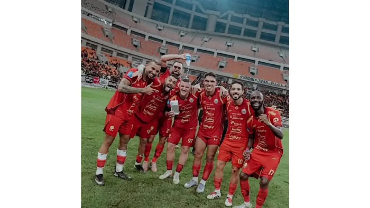 Persija Jakarta Mencari Penjaga Gawang Baru: Kevin Mendoza dan Persaingan Ketat dengan Persib