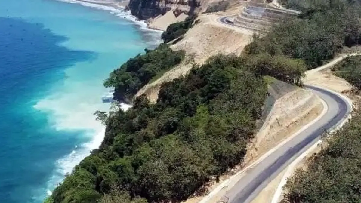 Pesona Pantai Serit Blitar: Surga Tersembunyi dengan Muara Sungai dan Pasir Putih