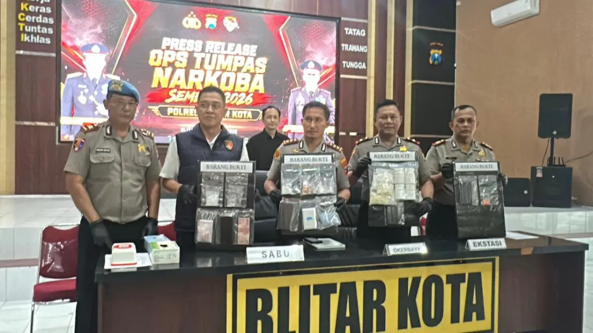 Polres Blitar Kota Berhasil Ungkap 12 Kasus Narkoba, 13 Pengedar Ditangkap dan Barang Bukti Sabu Sebanyak 84,8 Gram Disita