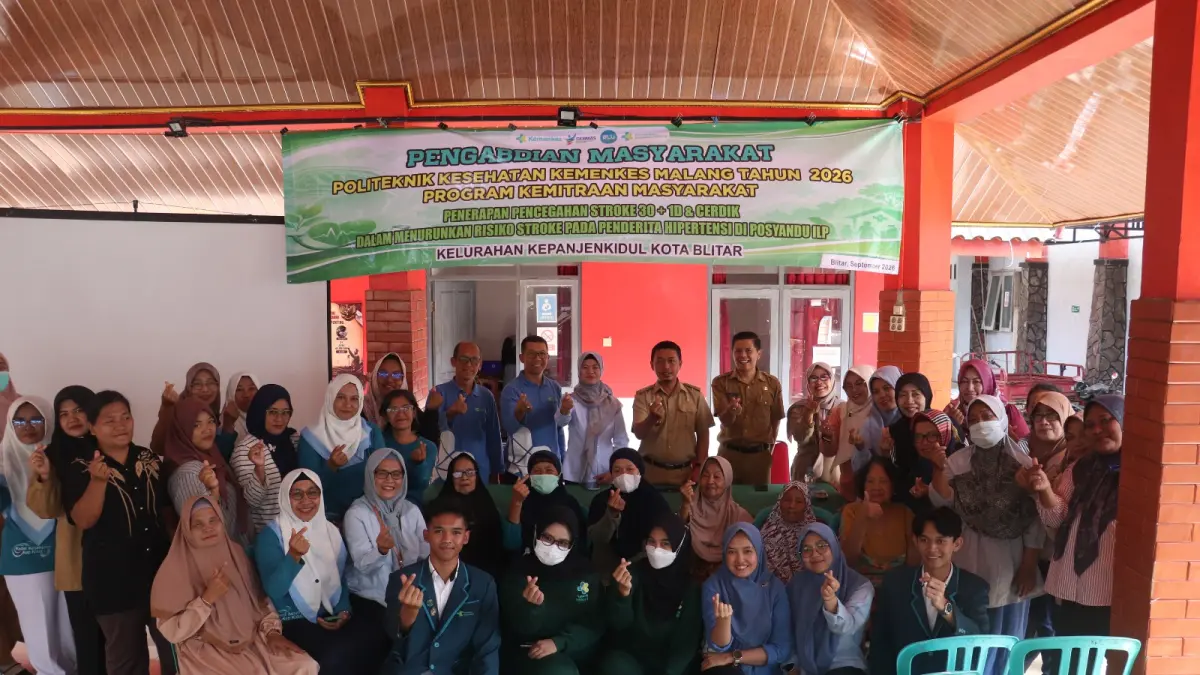 Poltekkes Kemenkes Malang Gencarkan Edukasi Pencegahan Stroke Melalui Program 3O+1D dan CERDIK di Blitar
