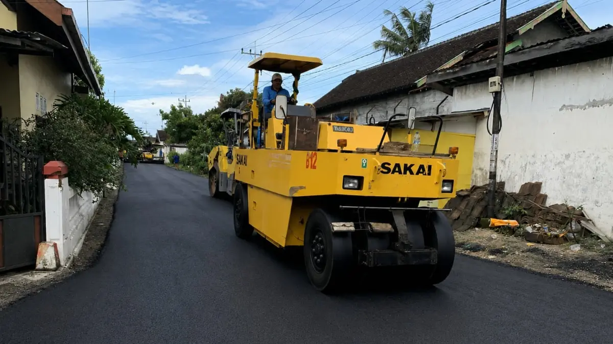 Prioritas Perbaikan Jalan di Kabupaten Blitar: Menggugah Respons Terhadap Aspirasi Masyarakat