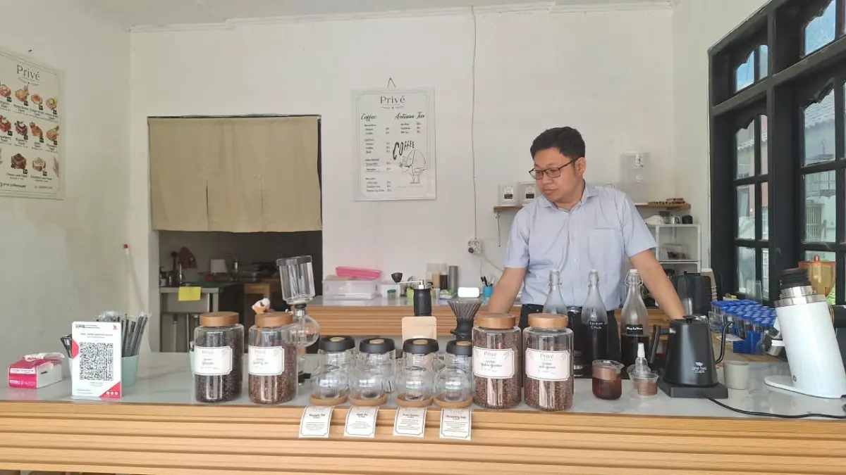 Prive Coffee & Sweet Blitar: Menyajikan 20 Jenis Kopi Nusantara dengan Konsep Slow Bar