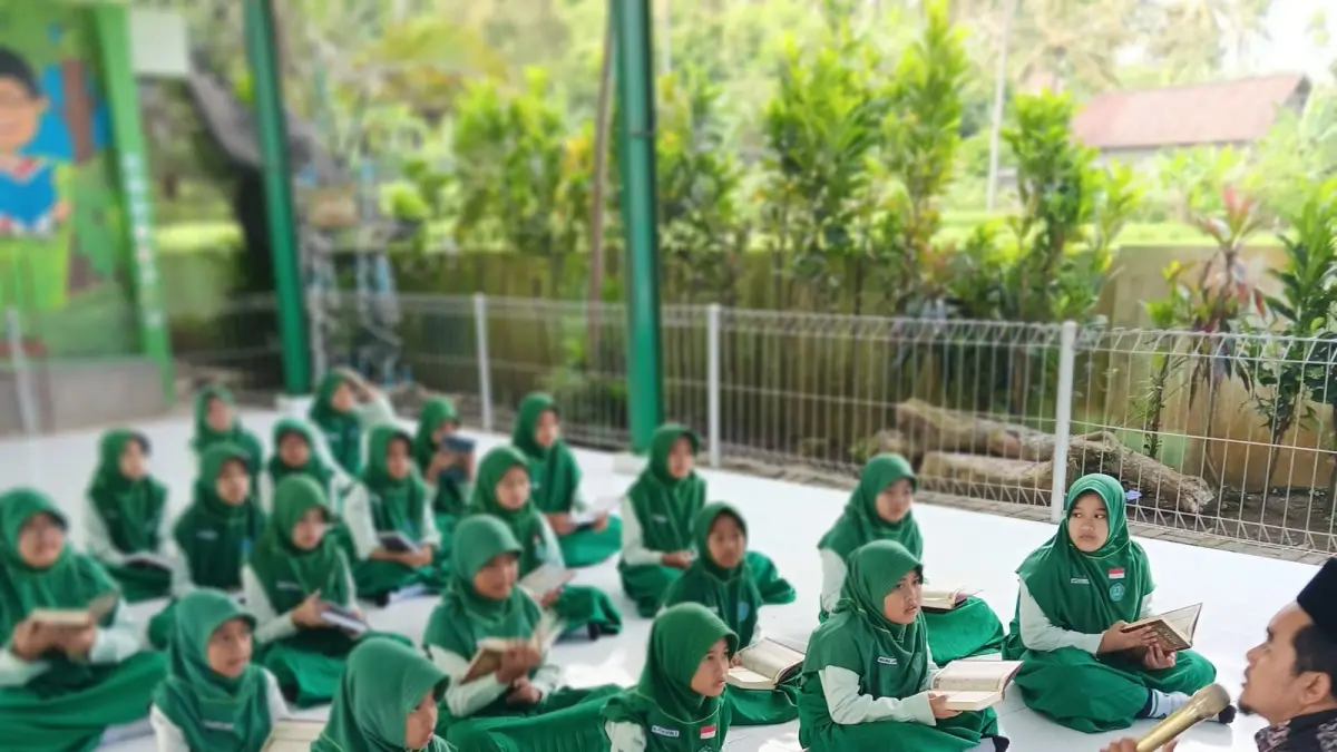 Program Tahfidzul Quran MIN 13 Blitar: Membangun Generasi Cinta Alquran