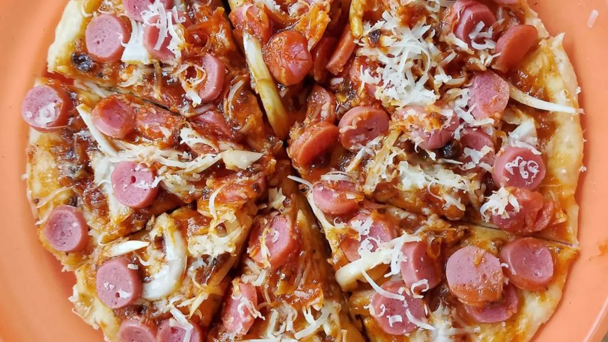 Resep Pizza Teflon Praktis tanpa Ulen: Cita Rasa Italia di Dapur Blitar