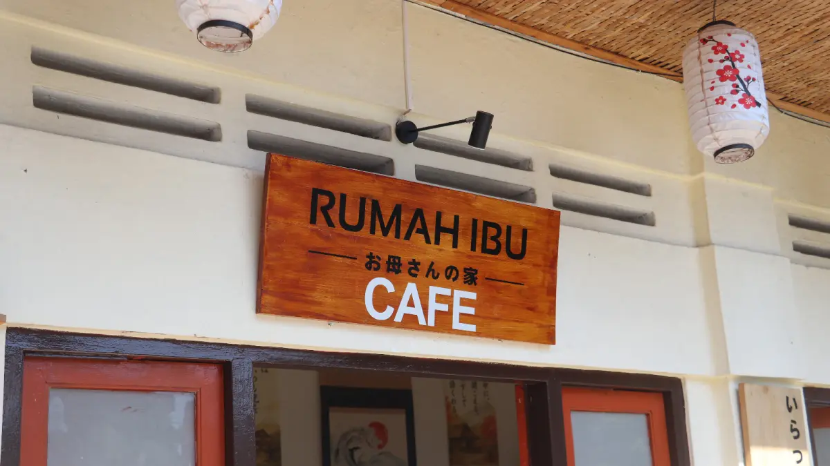 Rumah Ibu Café: Ramen Jepang dengan Sentuhan Budaya Jawa di Blitar