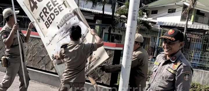 Satpol PP Blitar Tertibkan 164 Reklame Ilegal Sepanjang 2026, Tegaskan Pentingnya Izin Resmi