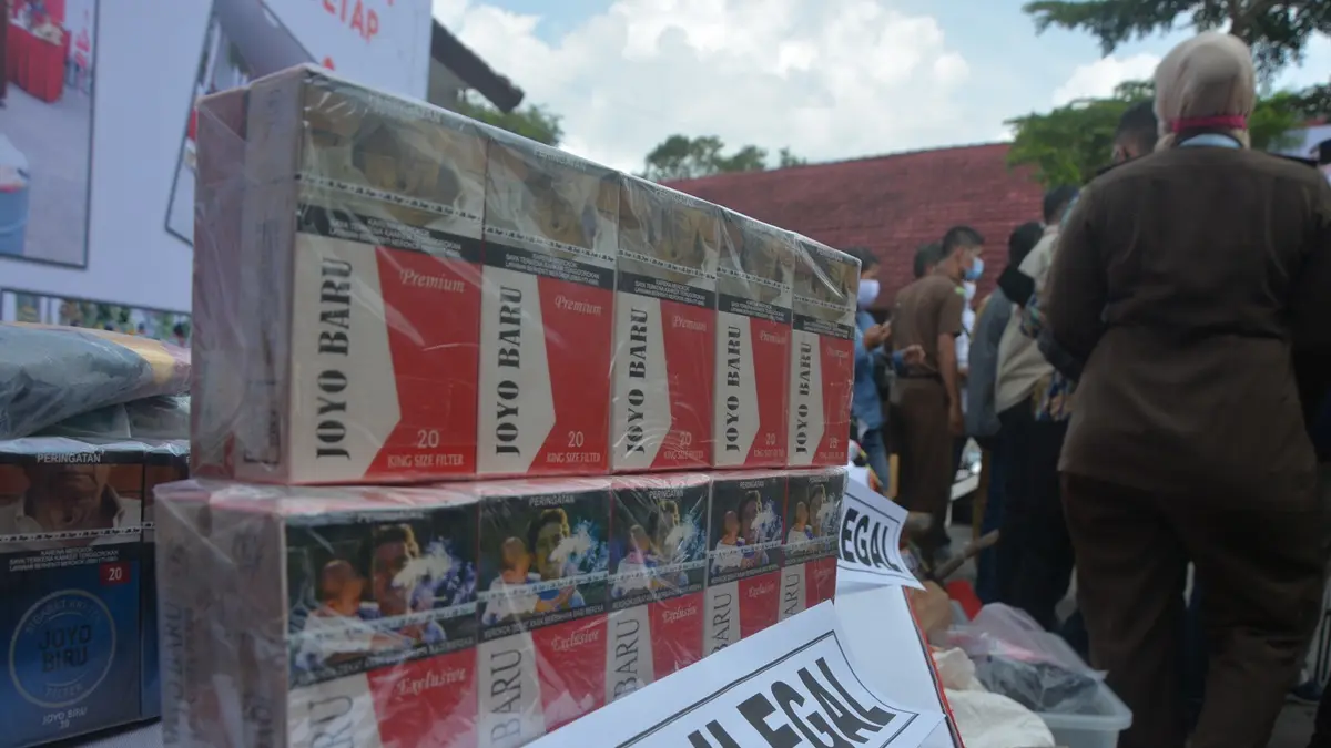 Satpol PP dan Bea Cukai Giat Sita Rokok Ilegal di Wilayah Barat Kabupaten Blitar