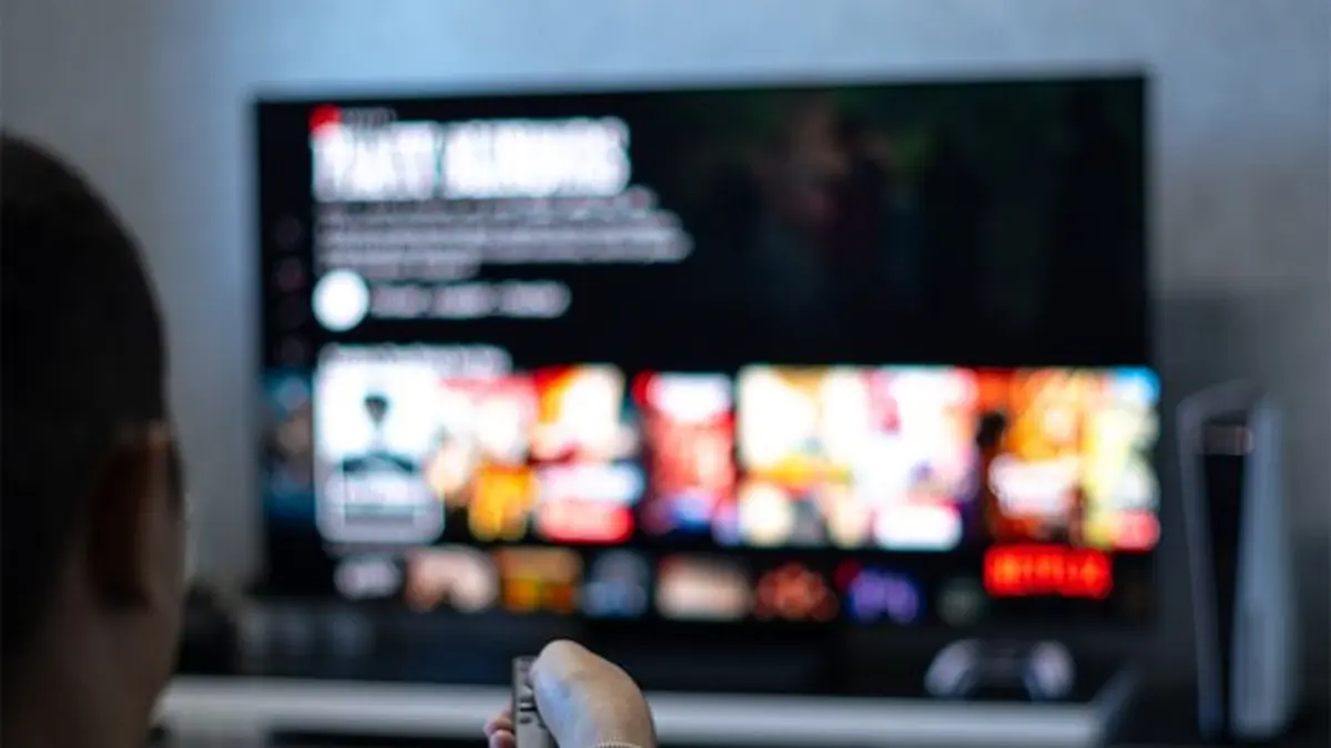 TCL C6K Mini LED: Televisi Smart Harga Terjangkau dengan Fitur Mewah untuk Keluarga Blitar