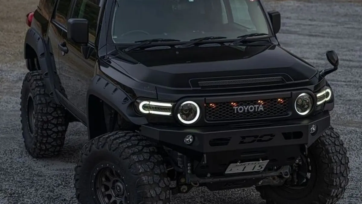 Toyota Land Cruiser FJ: Bukan Sekadar Pesaing Jimny, Tapi Sebuah Inovasi Besar