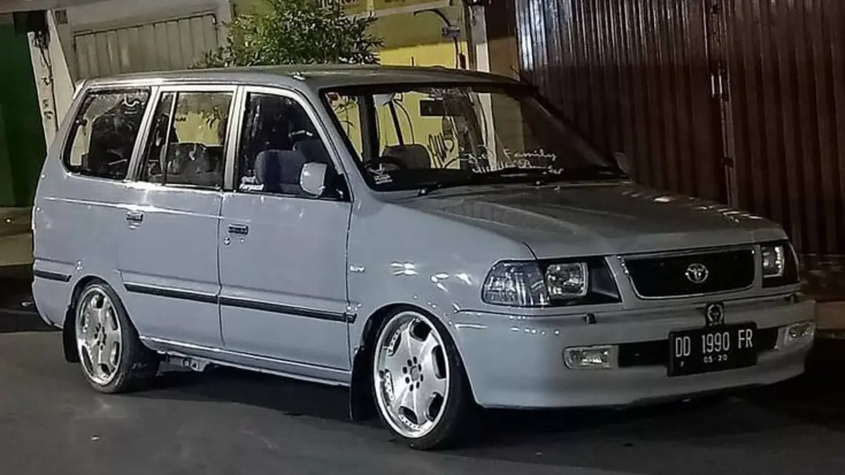 Transformasi Kijang LGX Turbo 2000: Gabungan Elegan dan Kenyamanan Klasik