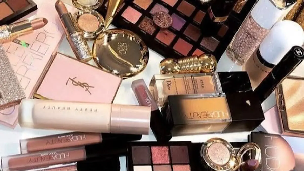 Trik Makeup ala Tasya Farasya: Riasan Segar dan Awet Muda Tanpa Oplas untuk Warga Blitar