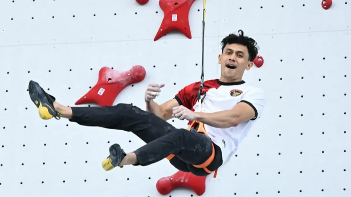 Veddriq Leonardo Raih Emas di Speed World Cup Salt Lake City, Cetak Rekor 4,95 Detik