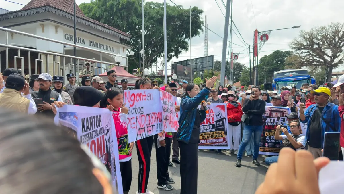 Wakil Wali Kota Blitar Ikut Aksi Damai, Tuntut Penyelesaian Masalah KONI