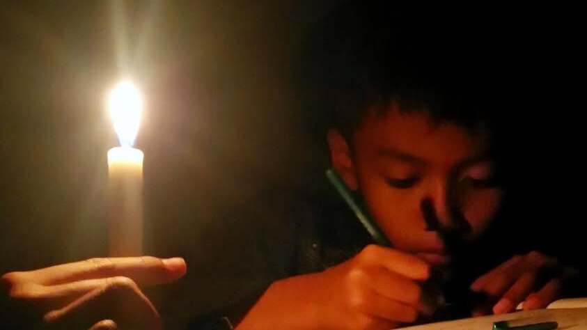 Warga Blitar Raya Keluhkan Pemadaman Listrik yang Sering Terjadi