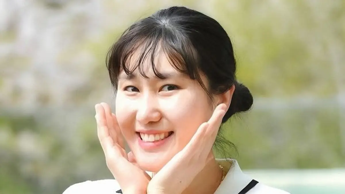Yeum Hye Seon Tiba di Surabaya: Sambutan Hangat dari Fans Red Sparks dan Keluarga Megawati Hangestri
